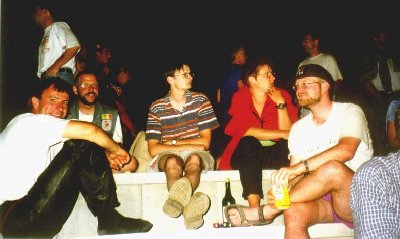 Auf der Haupttrib&uuml;ne